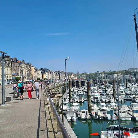 Le Bout Du Quai Lägenhet